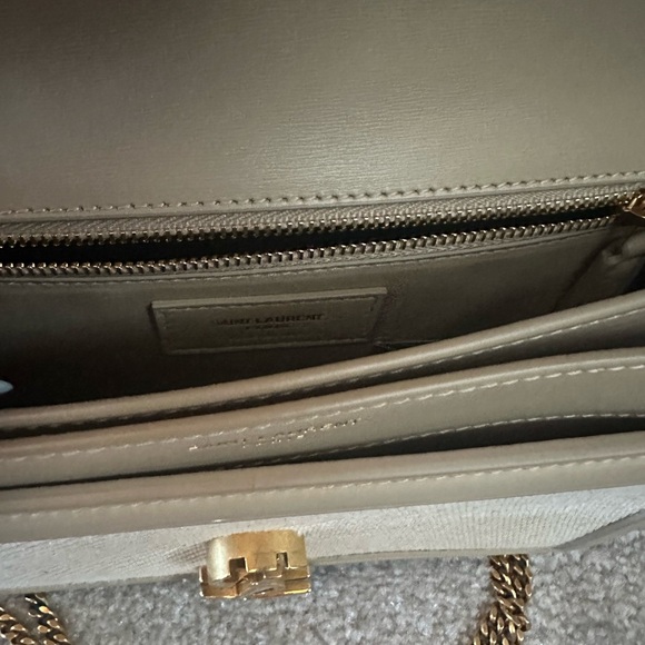 Saint Laurent YSL Cassandra Shoulder Bag - Picture 10 of 14